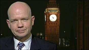 Haber | Bakan Hague: Eşcinsel değilim