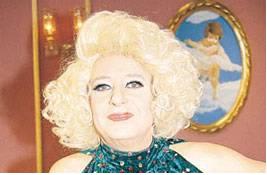 Haber | Huysuz Virjin neden eşcinsellerle ahbaplık yapmıyor? 