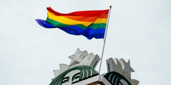 Haber | Starbucks’tan Trans Çalışanlarına Muhteşem Destek!