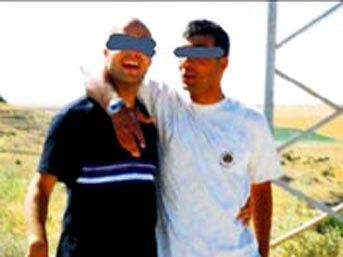 Haber | Eşlerinden gizli yıllarca gay ilişki yaşadılar  